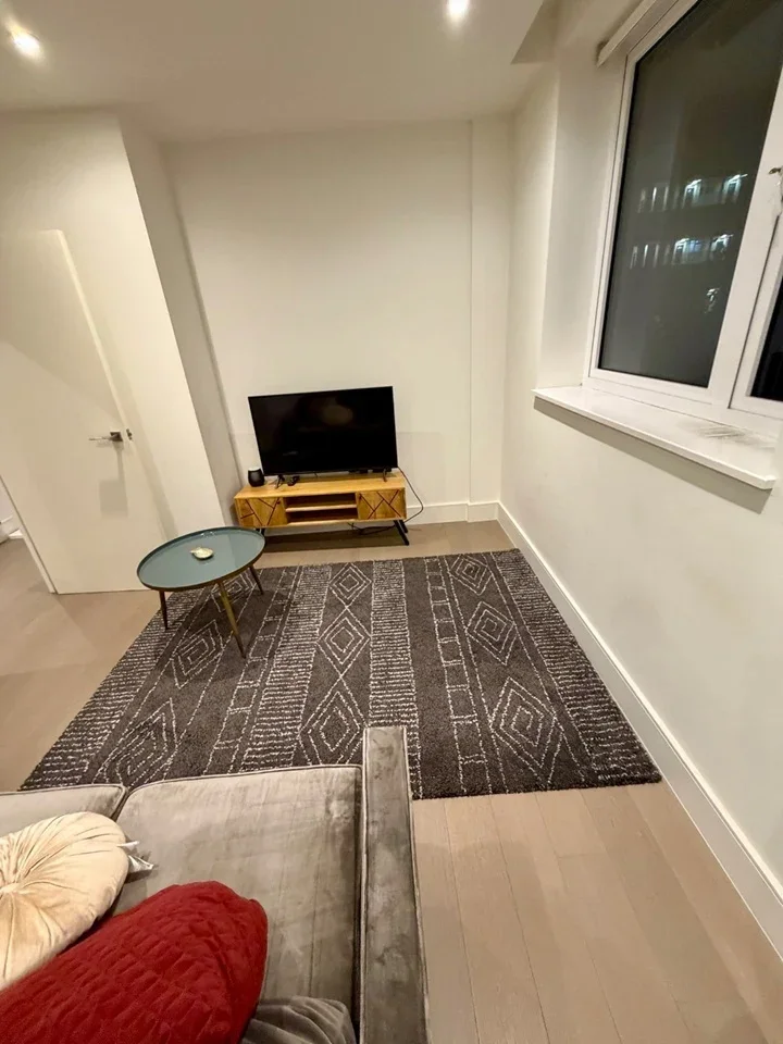 Flat Eric Street in Greater London