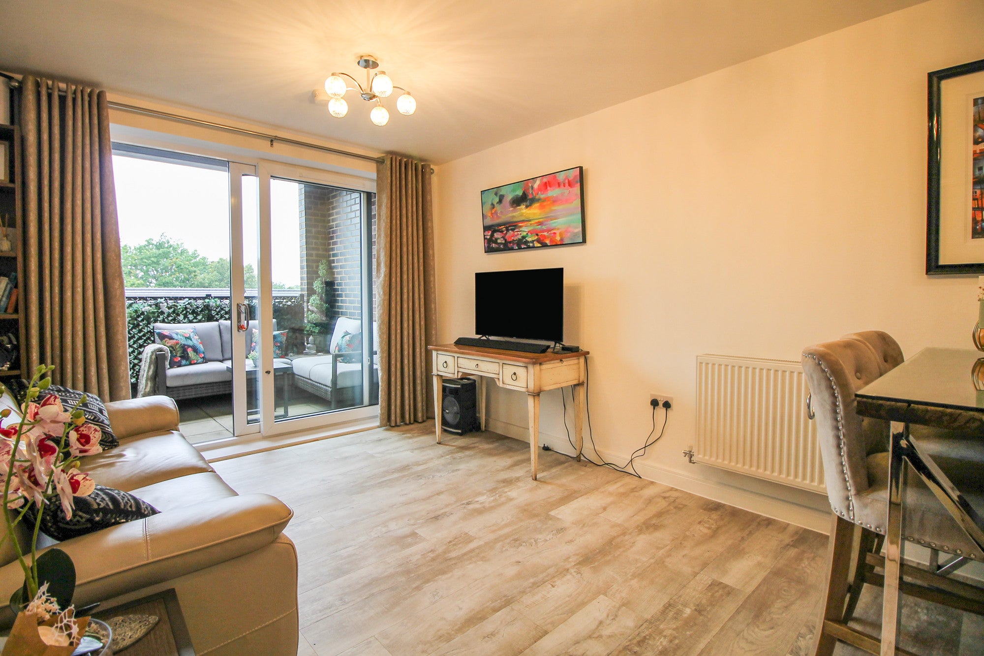 Flat Moorfield Place in Rushmoor
