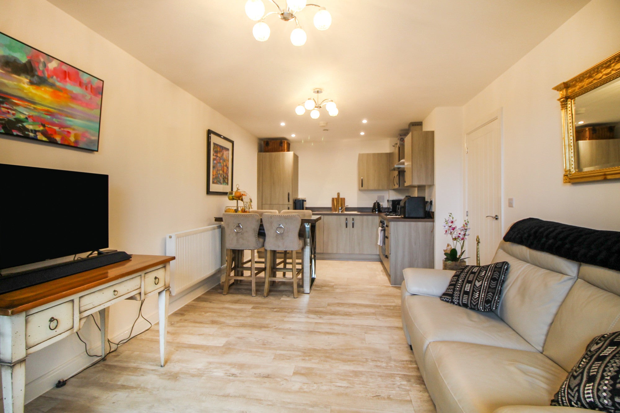 Flat Moorfield Place in Rushmoor