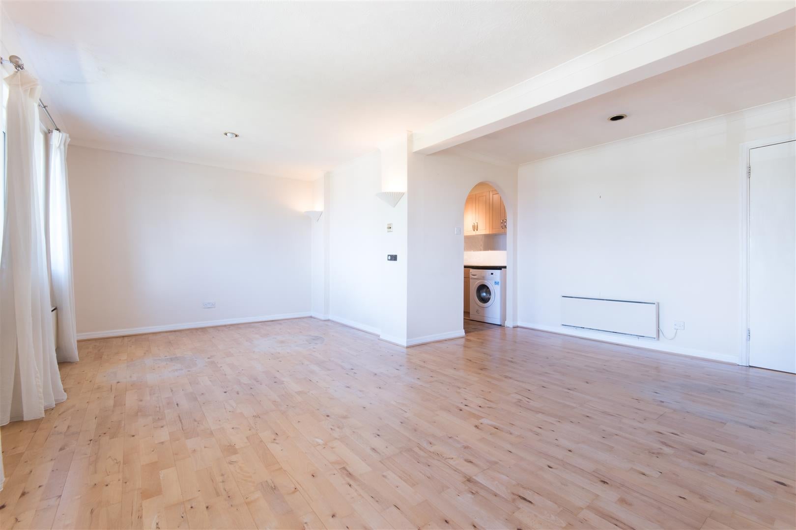 Flat Hillcrest in Elmbridge