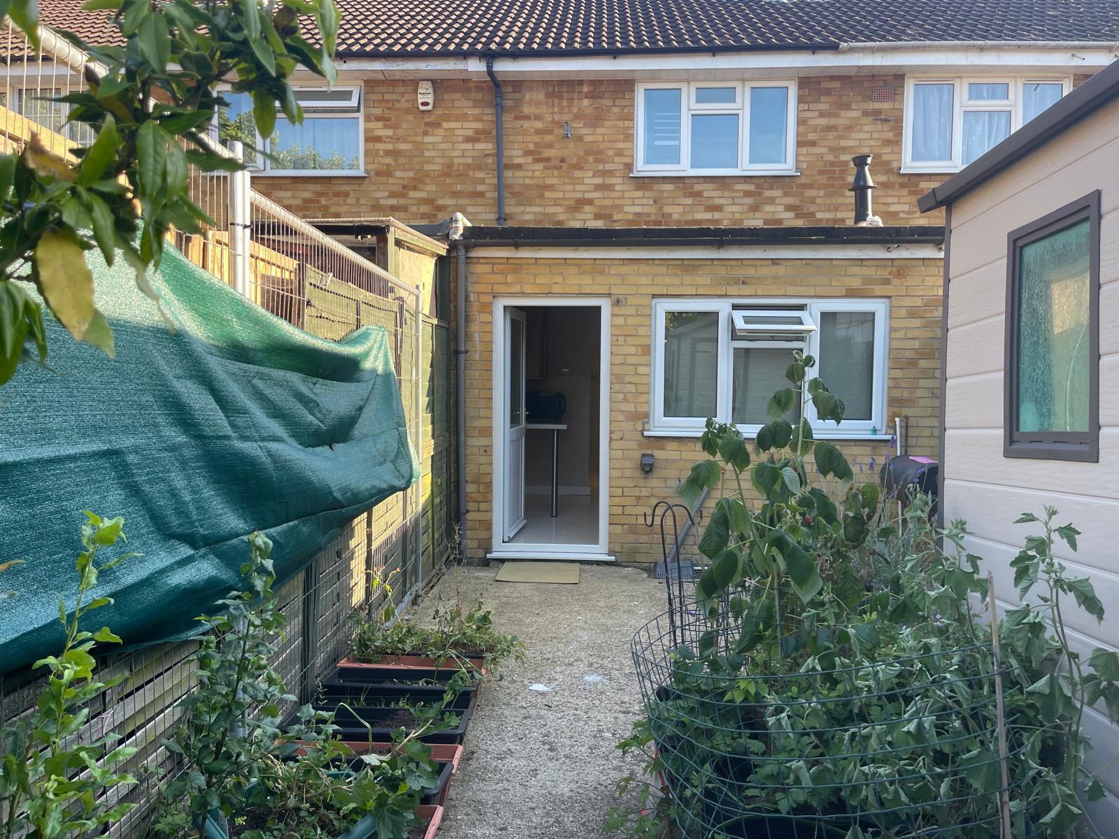 House Cleave Avenue in Greater London