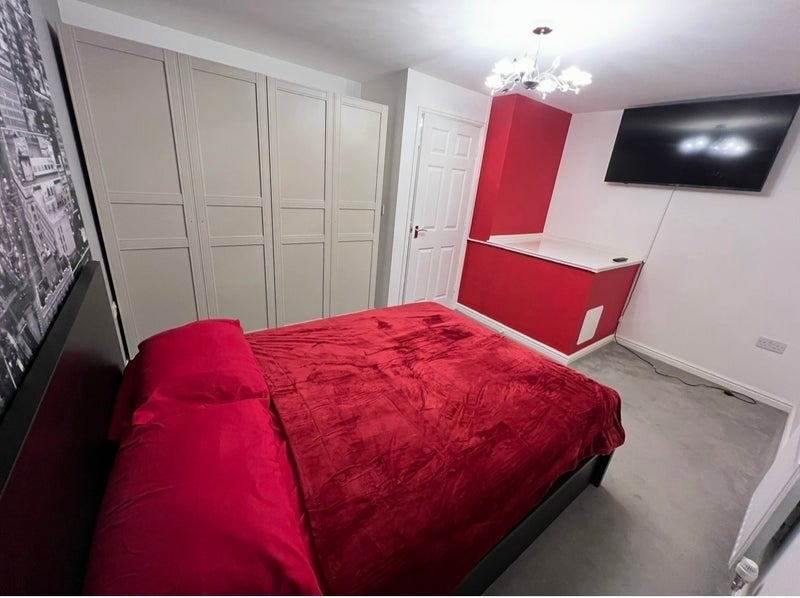 Room Kingsbridge Crescent in Middlesbrough