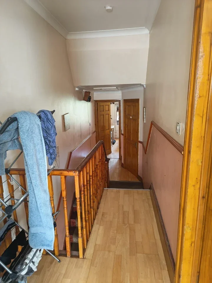 Room Clifden Road in Greater London