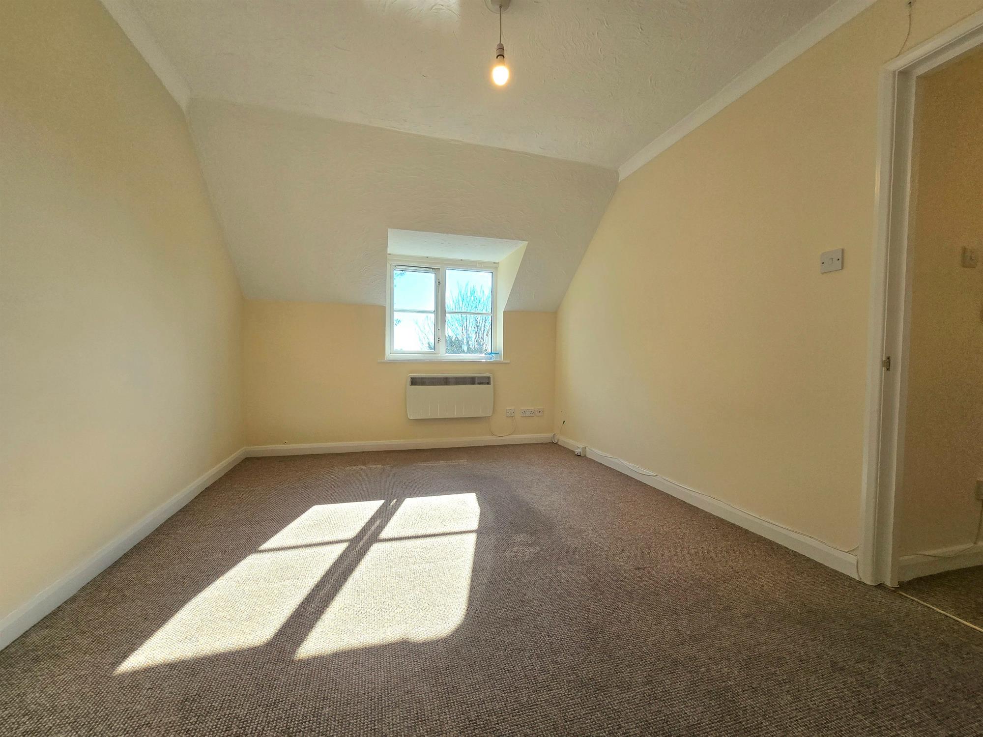Flat Millbrook Road East in Southampton