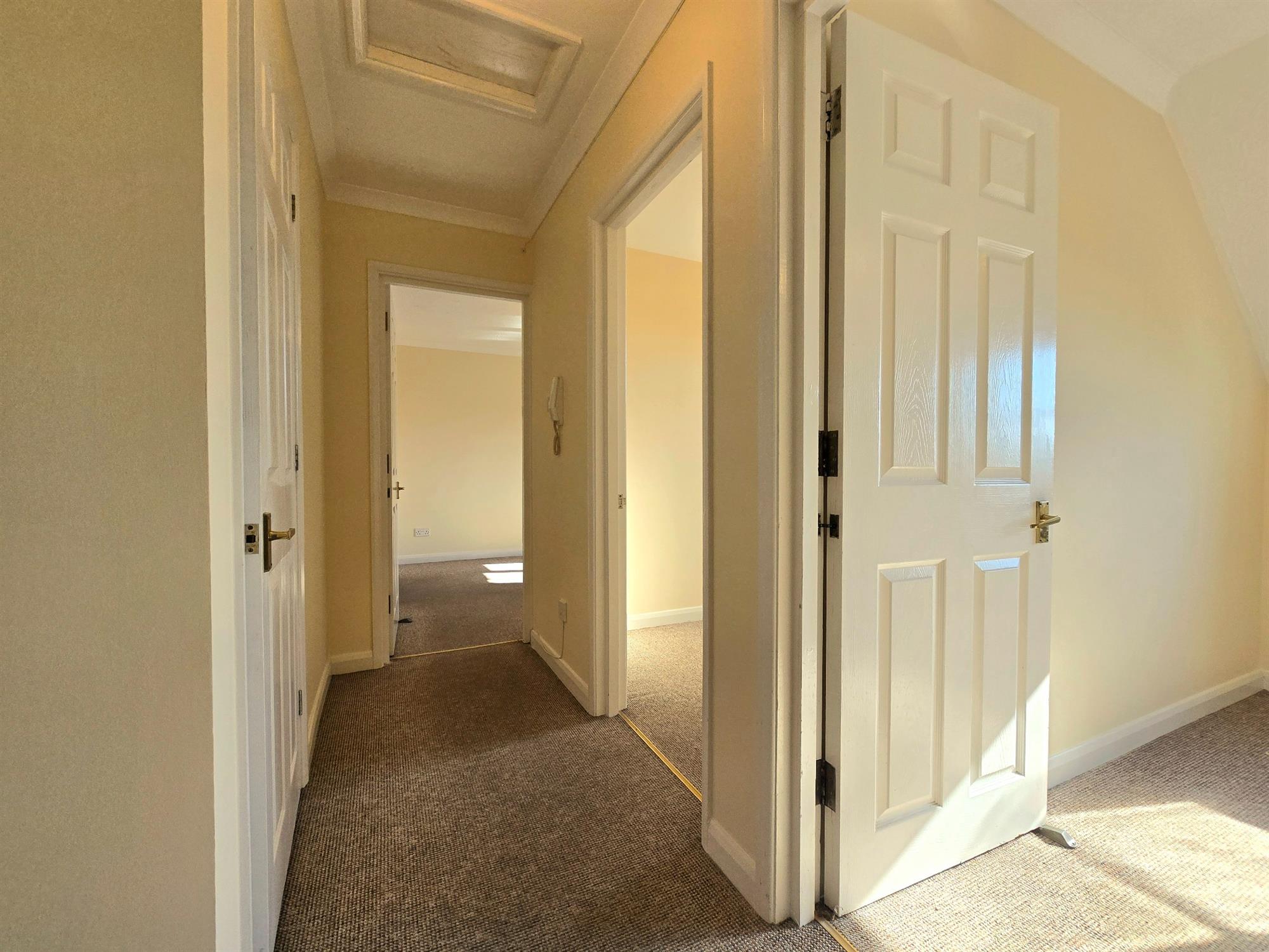 Flat Millbrook Road East in Southampton