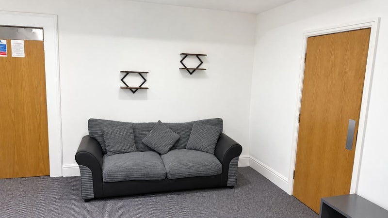 Room Shaw Road in Blackpool