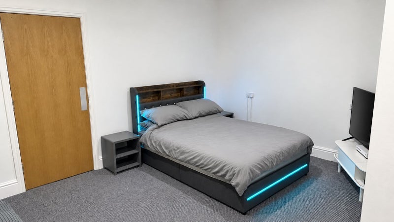 Room Shaw Road in Blackpool