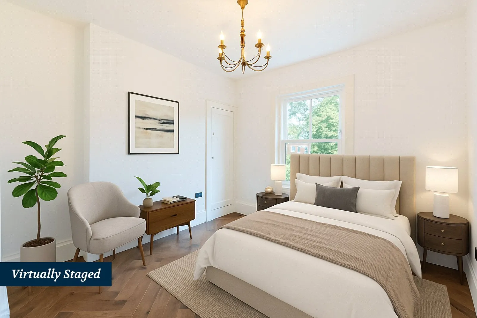 Flat Bergholt Crescent in Greater London