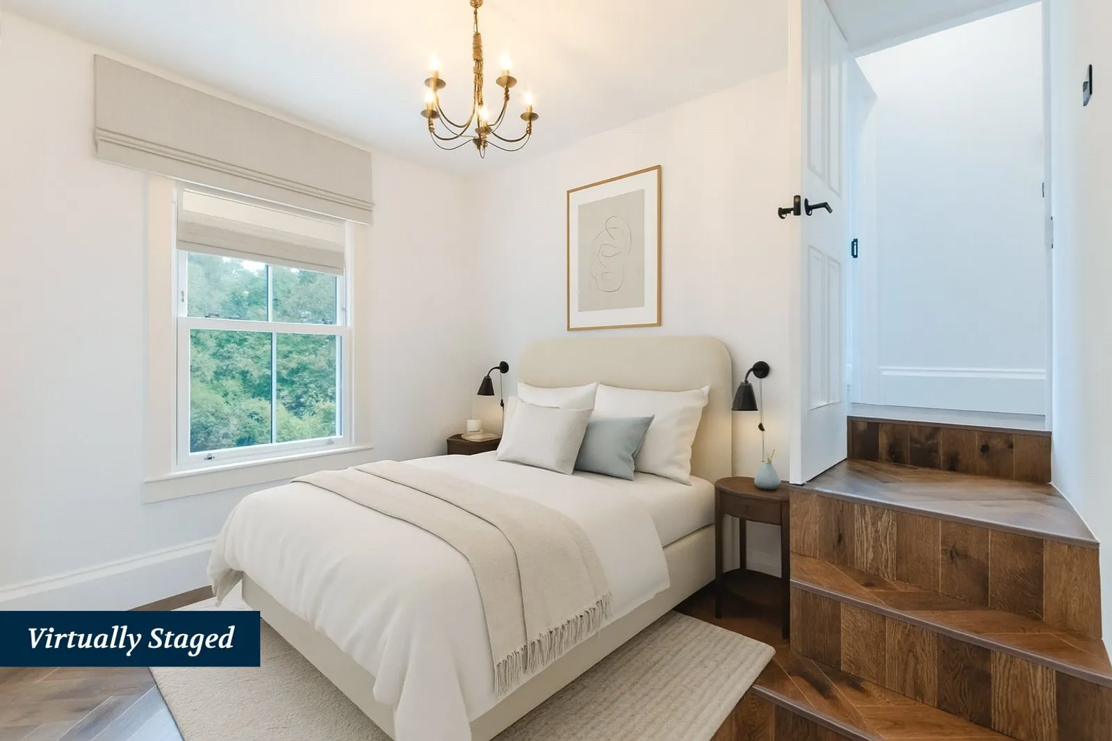 Flat Bergholt Crescent in Greater London