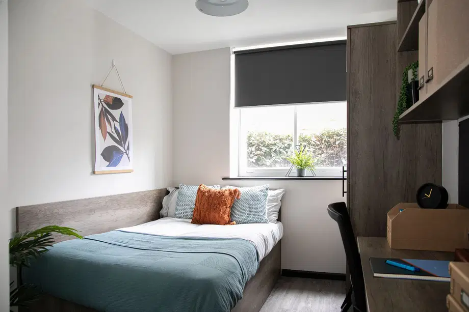 Flat Sugarwell Court in Leeds