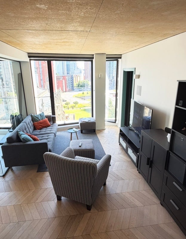 Room Spinners Way in Manchester