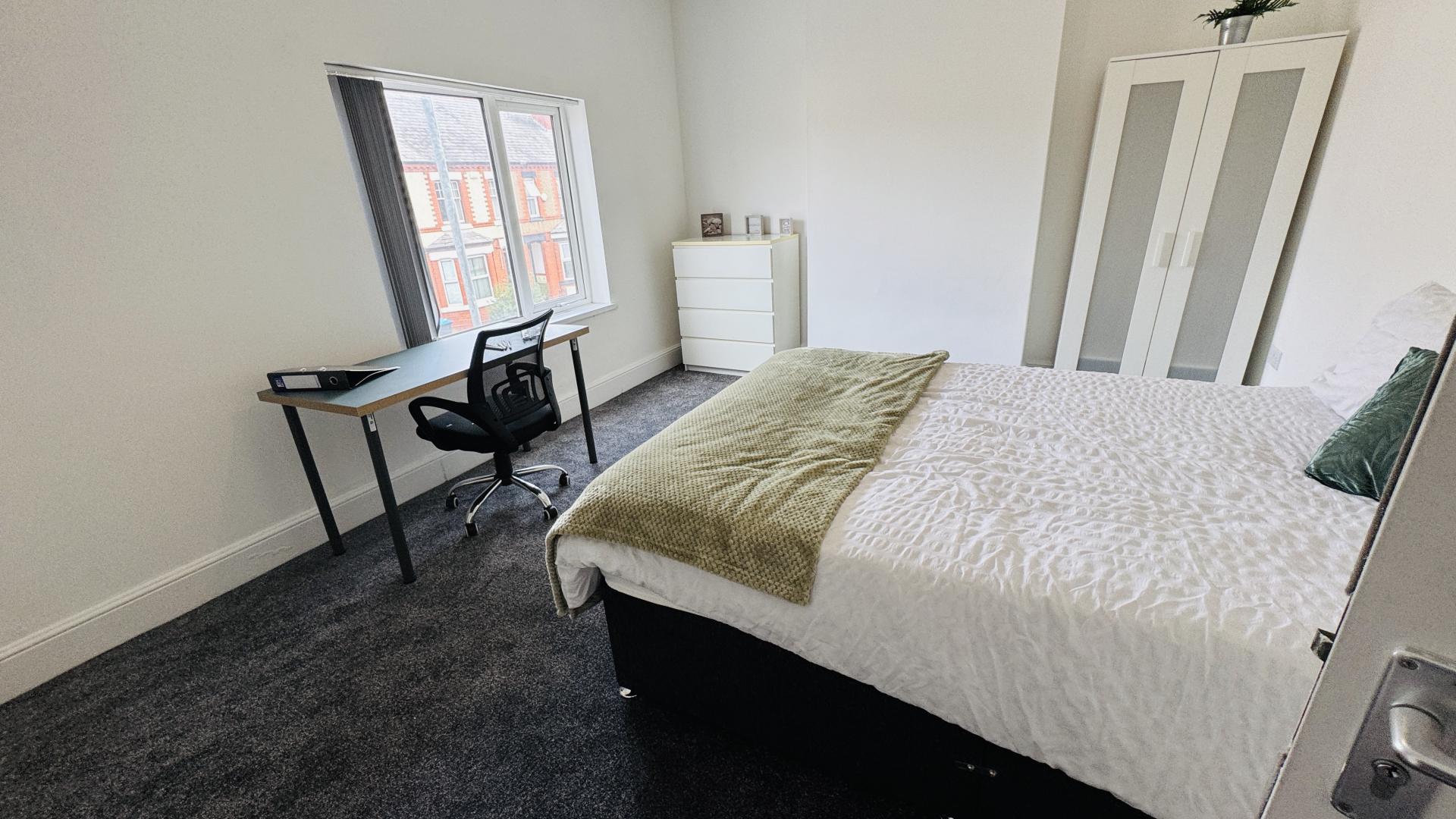 Room Bouverie Street in Chester
