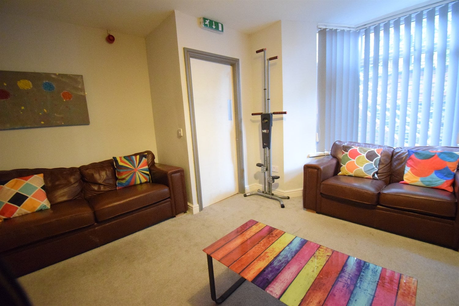 Room Broadway in Pontypridd