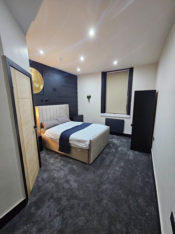 Room Upper George Street in Kirklees