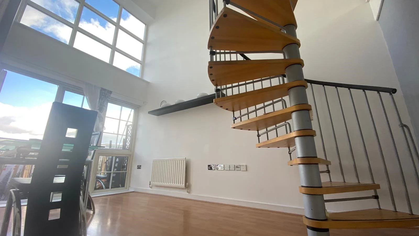 Flat South Street in Greater London