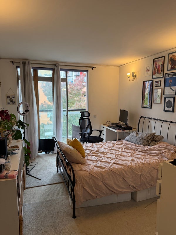 Room John Harrison Way in Greater London