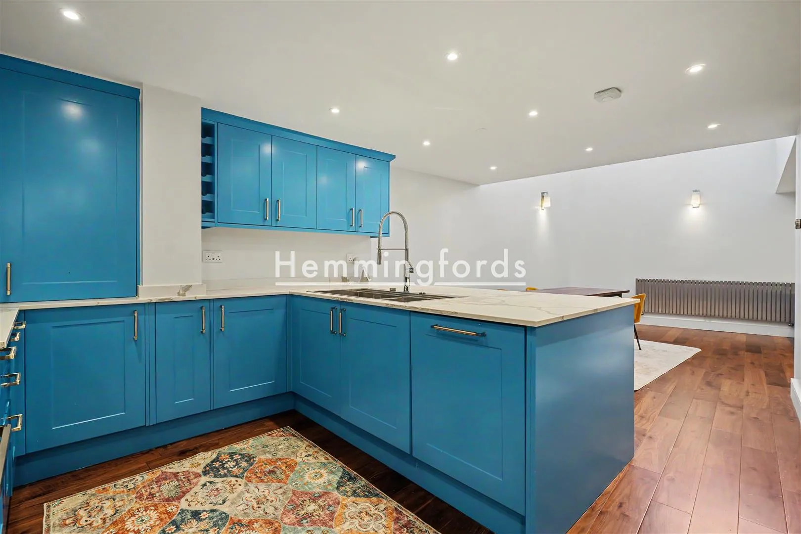 Flat Graham Street in Greater London