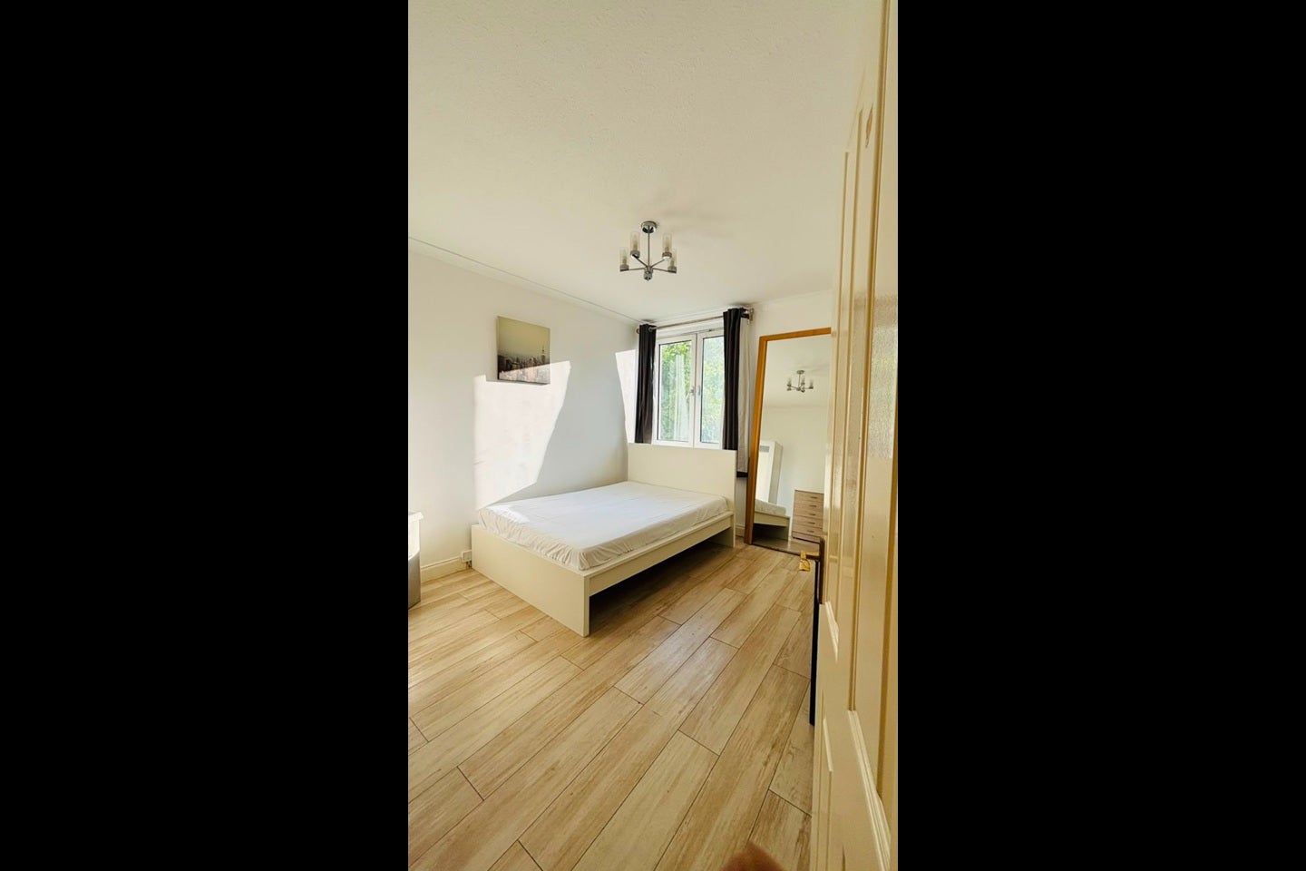 Flat Harrington Street in Greater London