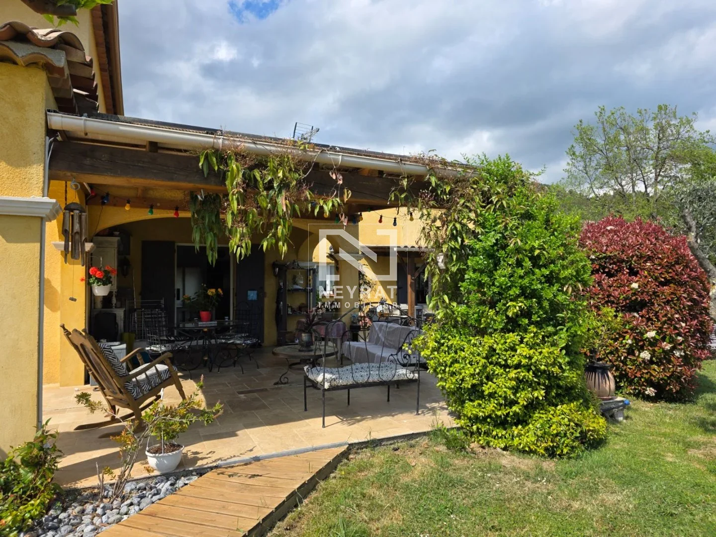 Maison Route de Grasse à Figanières