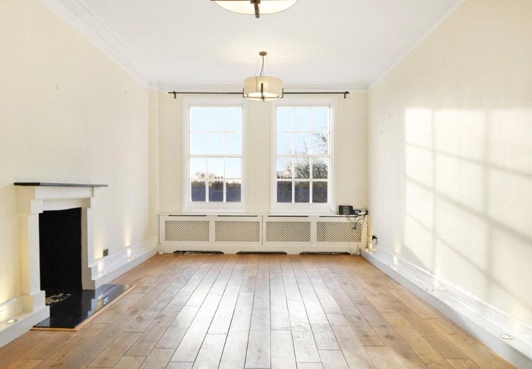 Flat Barbara Brosnan Court in City of Westminster