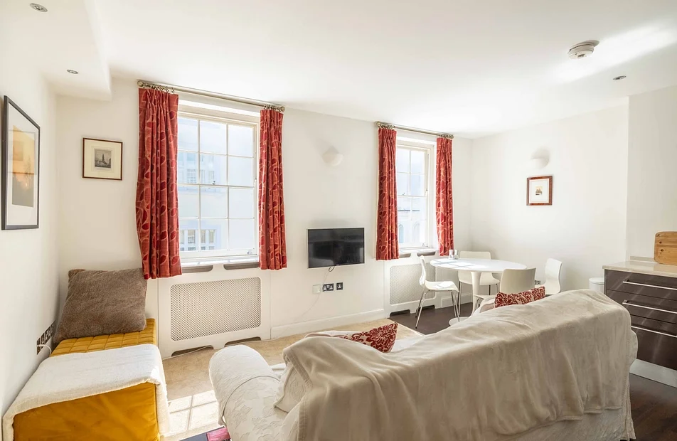 Flat Norfolk Place in City of Westminster