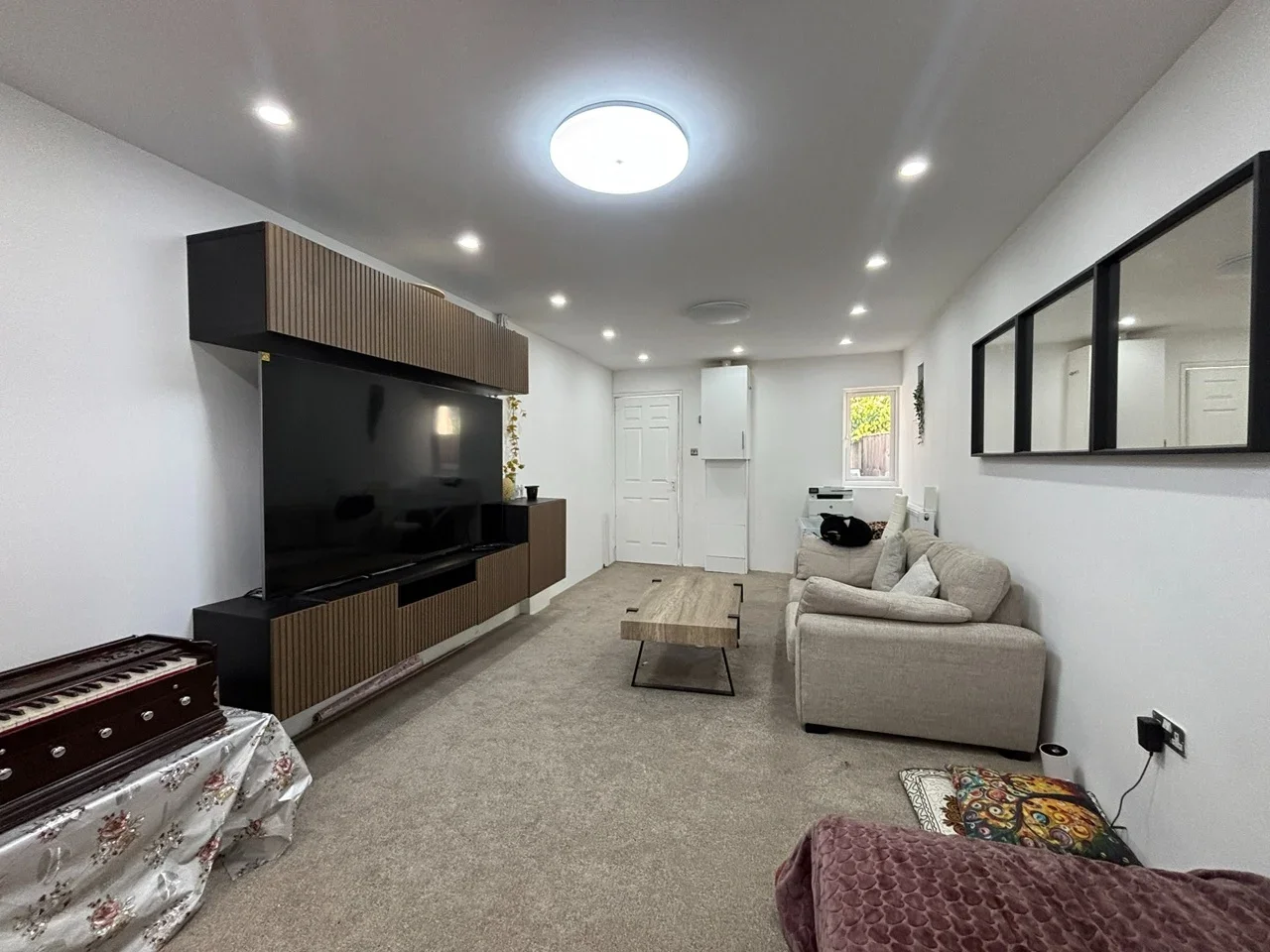 Room Stevens Road in London