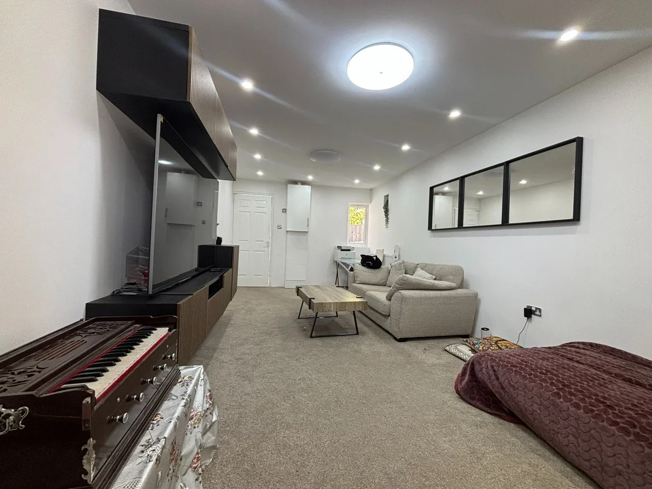Room Stevens Road in London