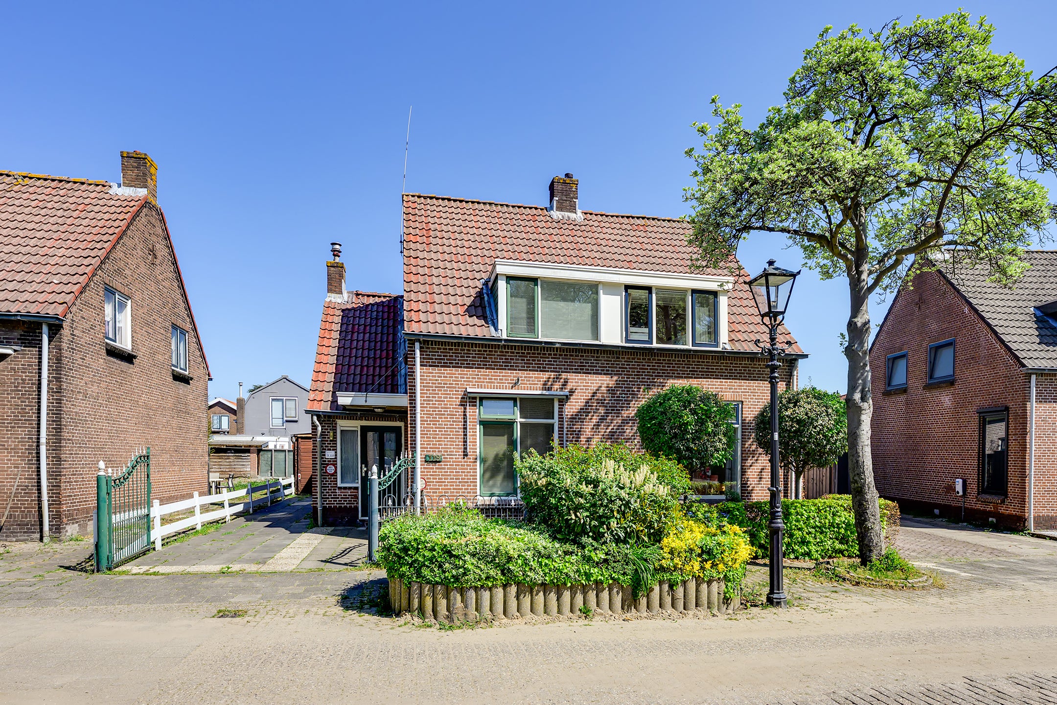 Twee-onder-één-kap te koop: Tuinstraat 119, Krimpen Aan Den Ijssel