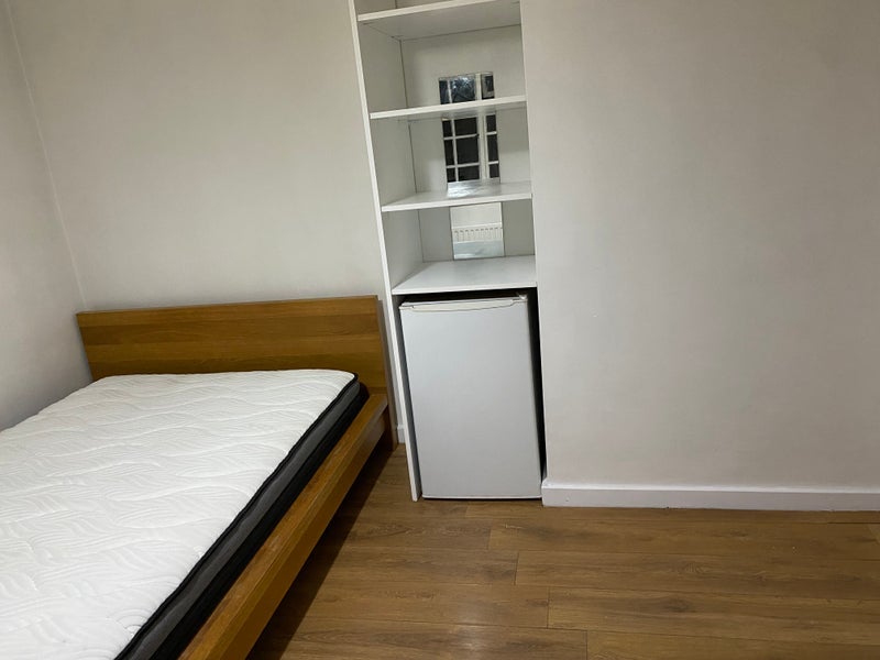 Room Haven Lane in Greater London