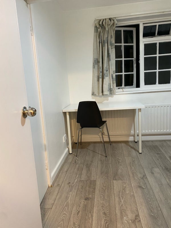 Room Haven Lane in Greater London