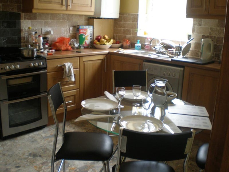 Room Langthorne Road in Greater London