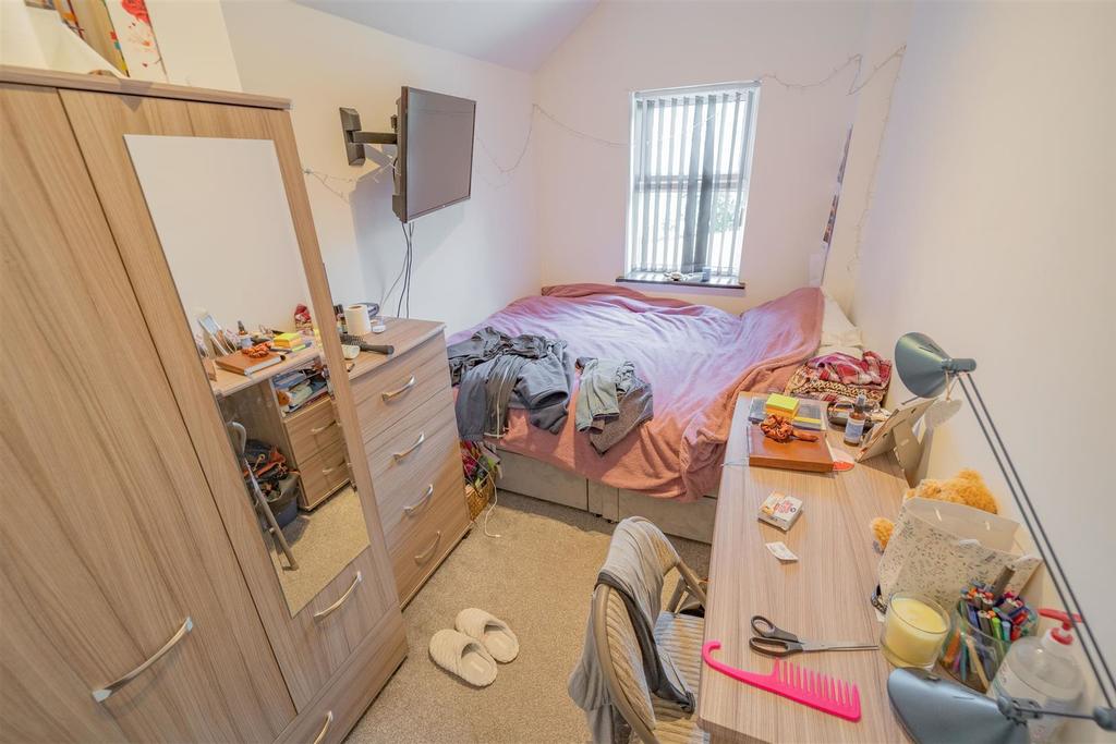 Flat Dawlish Road in Birmingham