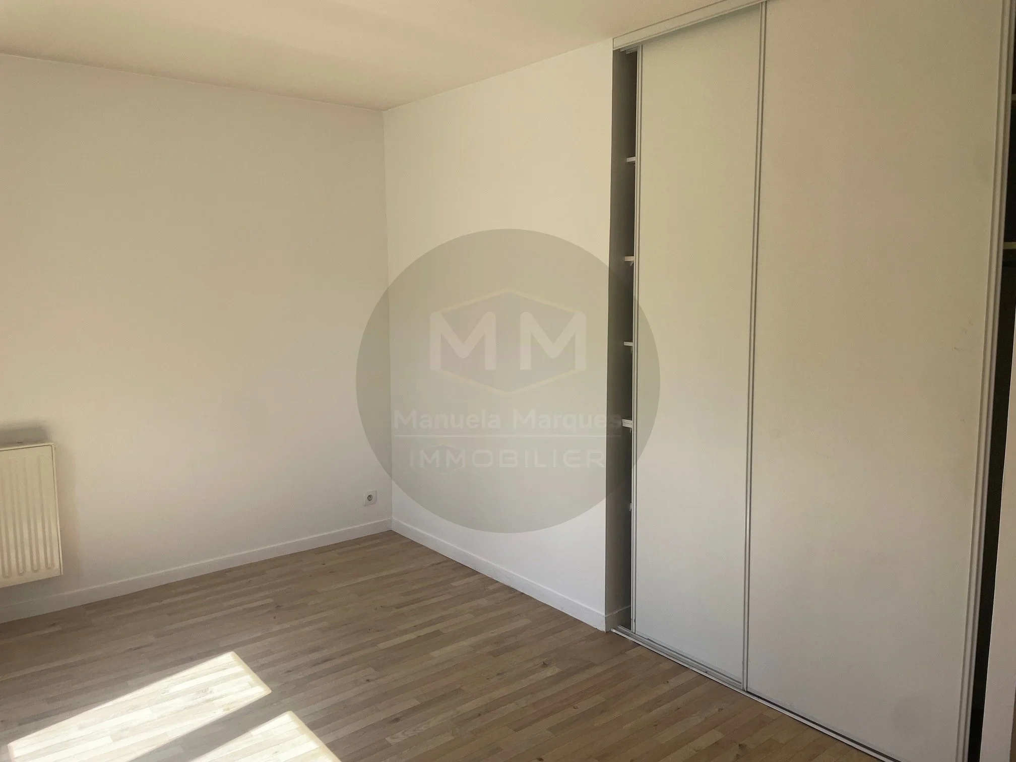 Flat Rue Arthur Papavoine in Le Vaudreuil