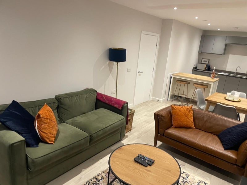 Room Buxton Road in Greater London