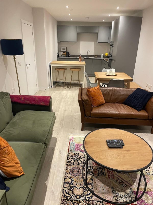 Room Buxton Road in Greater London
