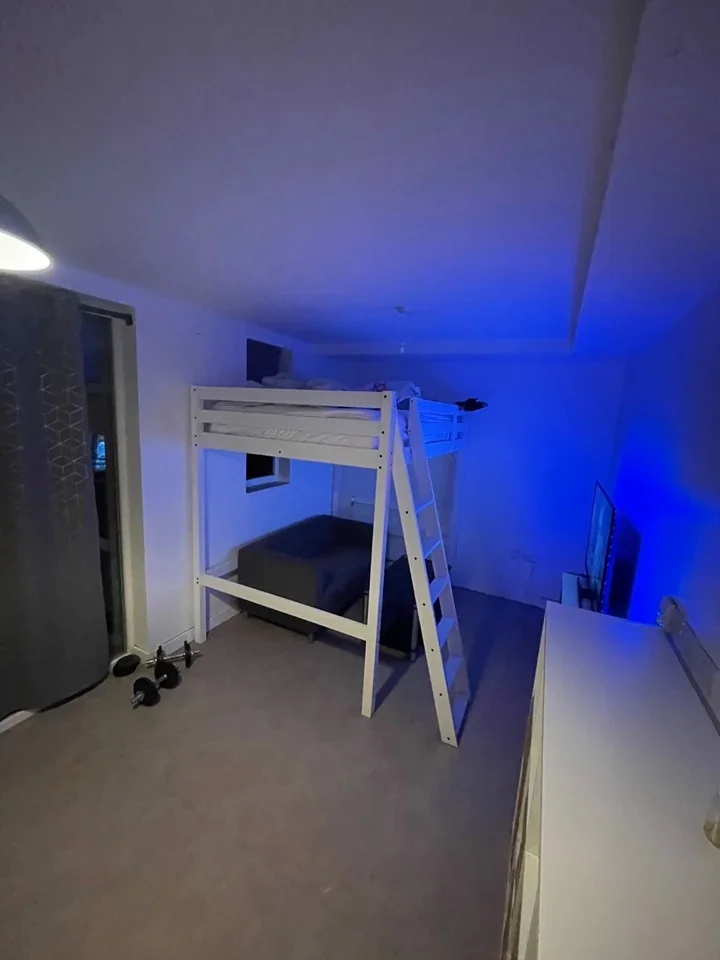 Room Hotspur Street in Greater London