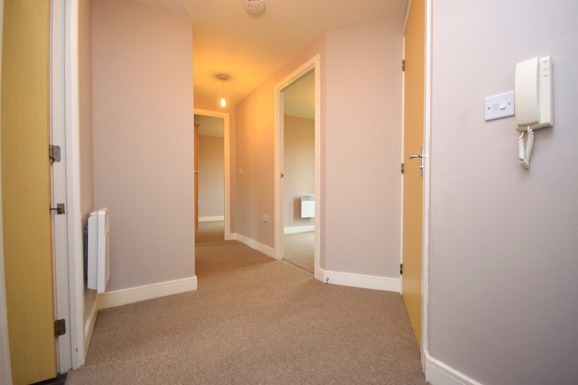 Flat Burghley Way in Chelmsford