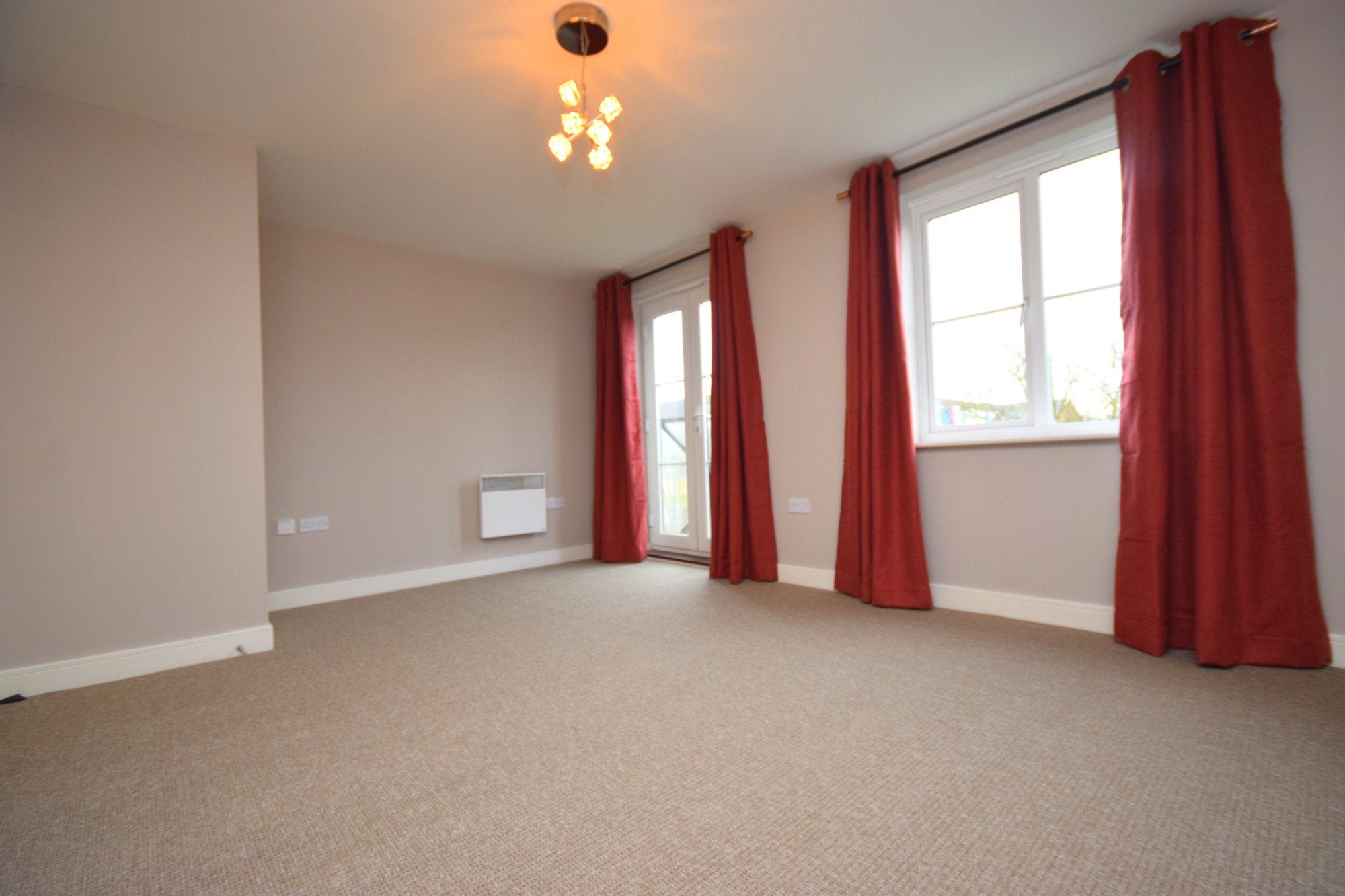 Flat Burghley Way in Chelmsford