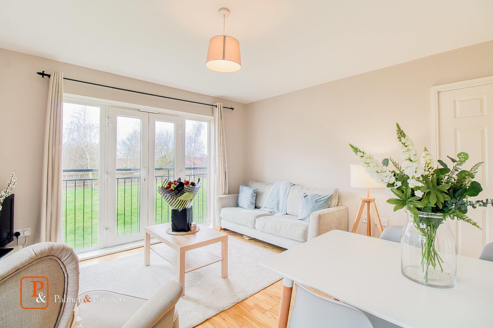Flat Ratcliffe Court in Colchester