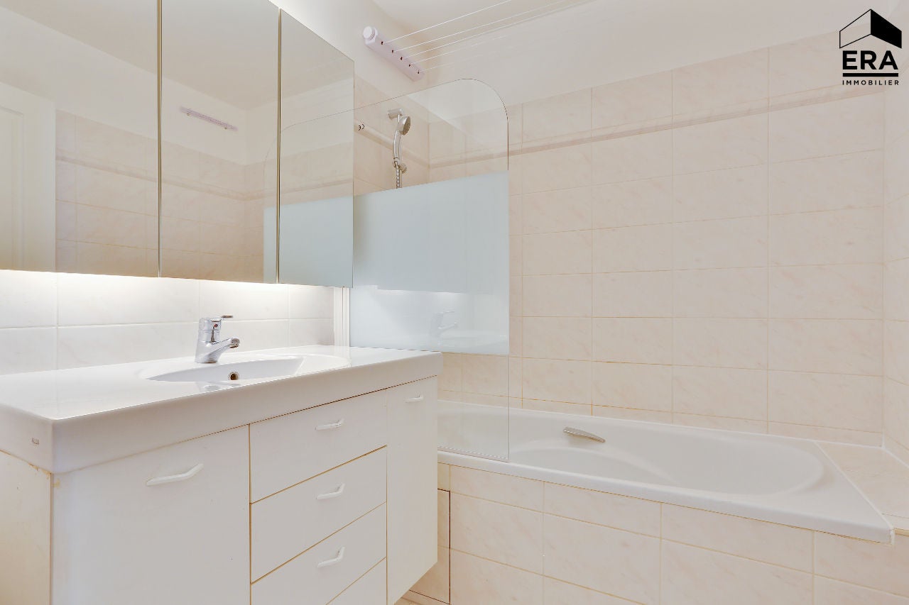 Appartement Rue Pierre Lhomme à Courbevoie