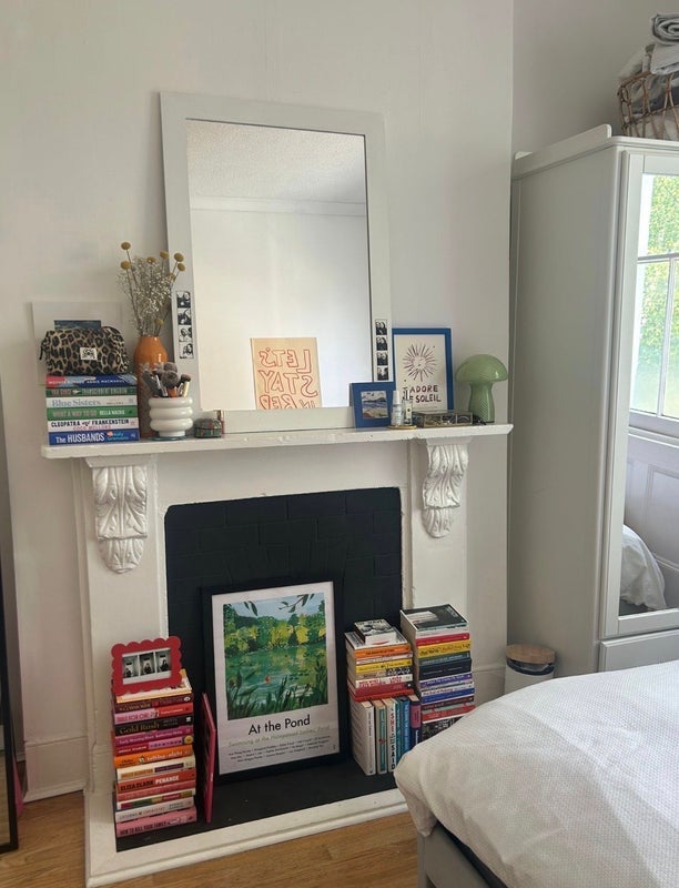 Room Ferntower Road in Greater London