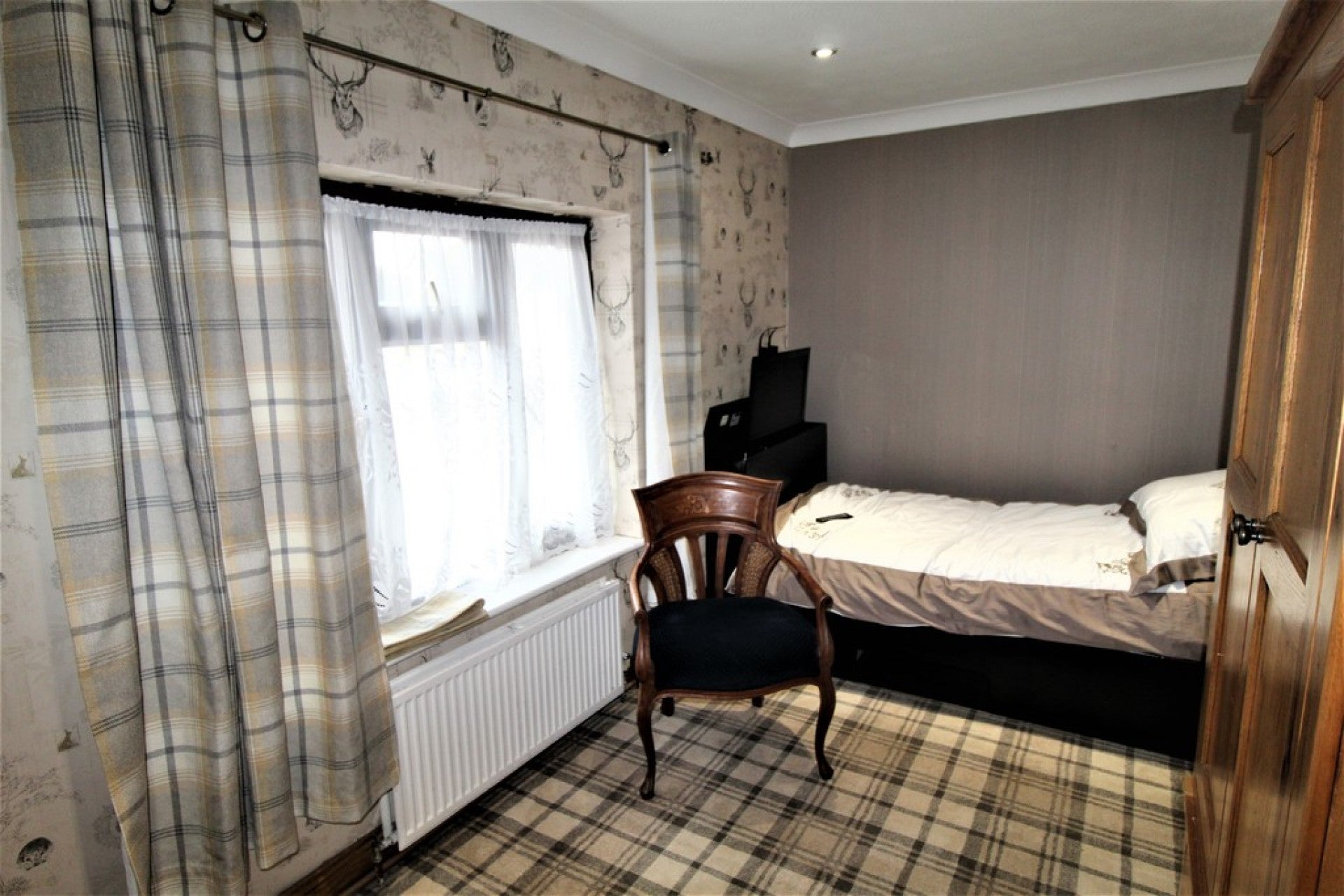 Room Windermere Close in Borough of Spelthorne