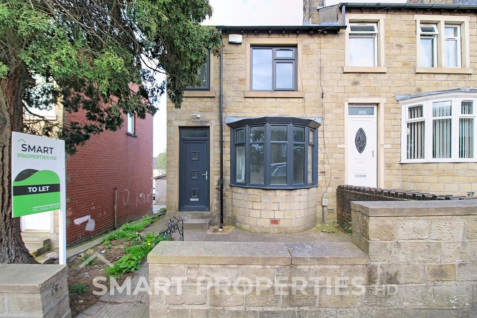 Flat Springdale Avenue in Kirklees