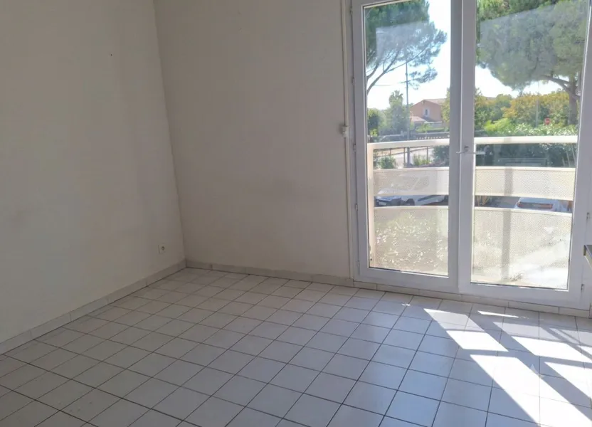 Flat Rue des Piboules in Nîmes