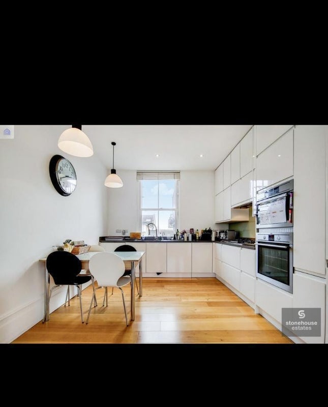Room Monnery Road in Greater London