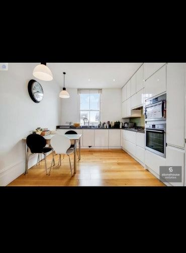 Room Monnery Road in Greater London