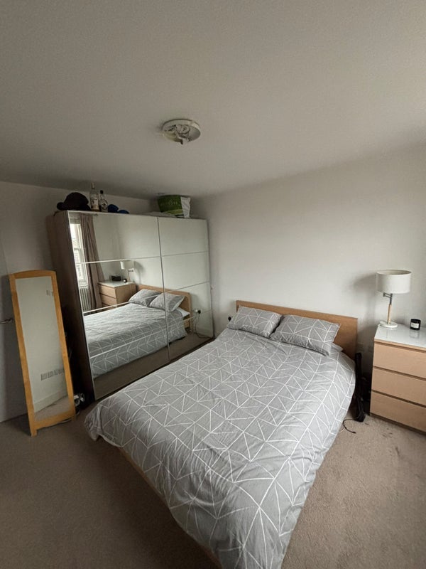 Room Monnery Road in Greater London
