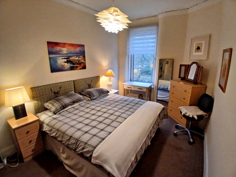 Room Luggiebank Road in Kirkintilloch