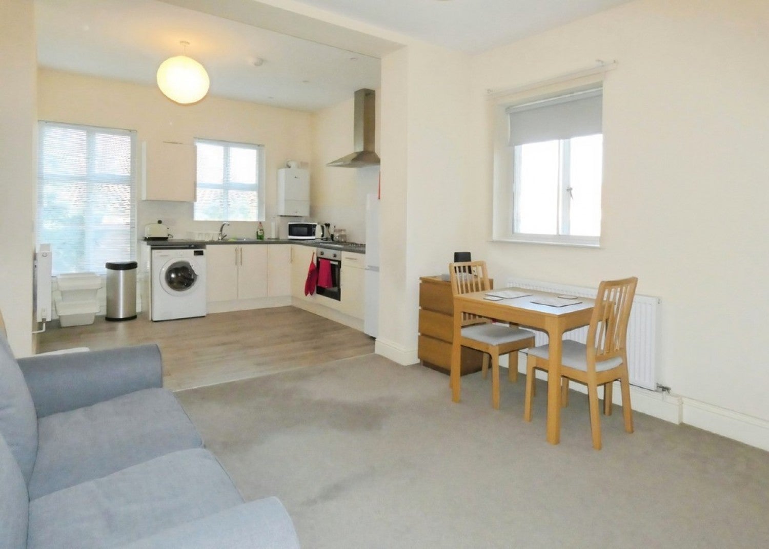 Flat Alexandra Road in Gloucester