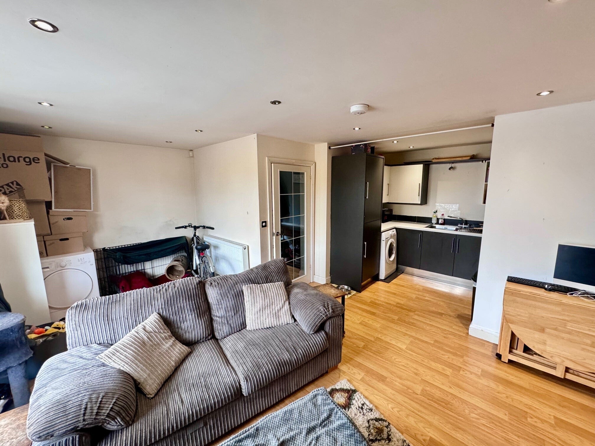 Flat Carter Avenue in Rushcliffe